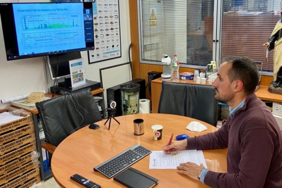 Moment de la jornada telemàtica en la qual es va signar el pacte