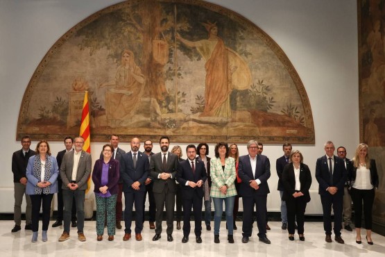 El president de la Generalitat; el president del COPATE; el conseller d'Empresa; la consellera d'Acció Climàtica i els directors/es de serveis territorials a les Terres de l'Ebfre