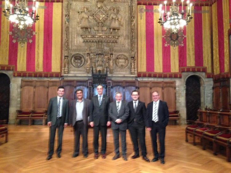 Imatge de grup dels representants del COPATE i de l'IMI de l'Ajuntament de Barcelona