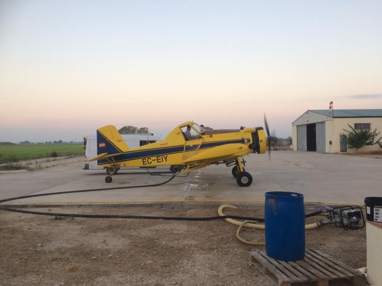 Imatge de l'avioneta que es fa servir per els tractaments